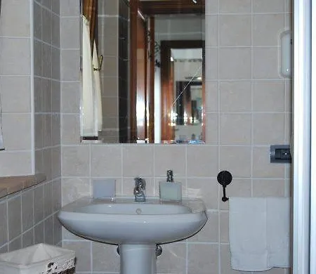 Apartment Casa Vacanze L'Orizzonte *
